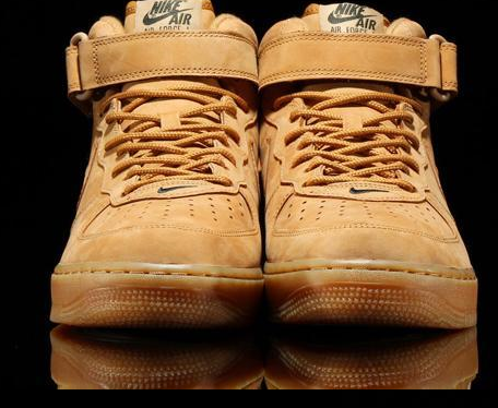 women high air force one 2016-3-29-002